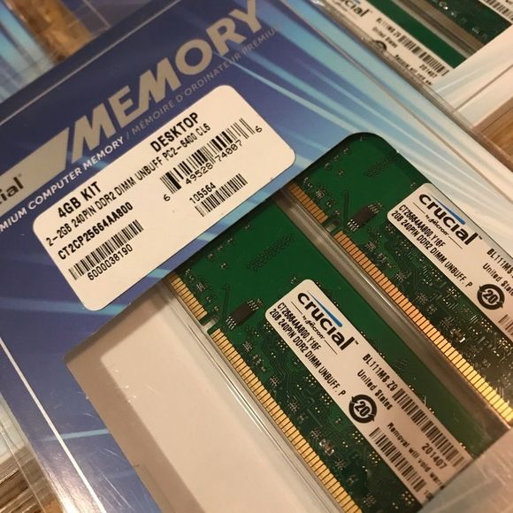 3-Packs •Crucial Memory• 4GB Kit (2GBx2) - Picture 2 of 8